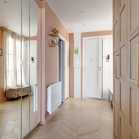 Appartement Flat De Luxe A Republique Avec Terrasse *
